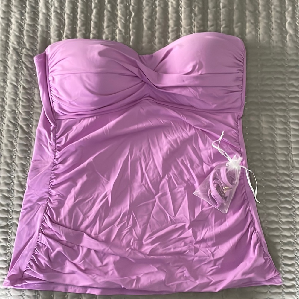Anne Cole Twist Front Tankini Top